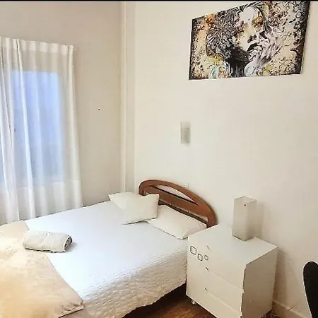 Privadas En Piso Frente A Playa Ondarreta, Bano Compartido Pansiyon San Sebastián